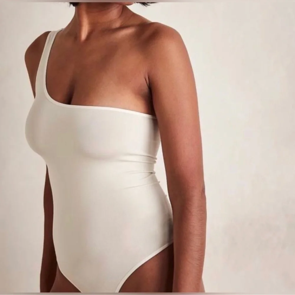 Free People Too Late One-Shoulder‎ Cream Top NWOT